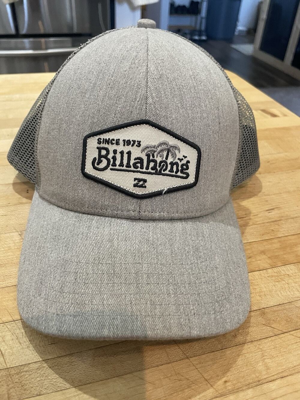 Billabong Quiet As A Storm Snapback Gray Trucker Hat Cap OS Adjustable Adult